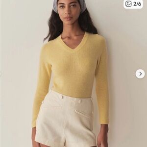 Doen Garance Cashmere High V Neck Knit Sweater
Pullover Lemon Chiffon Yellow